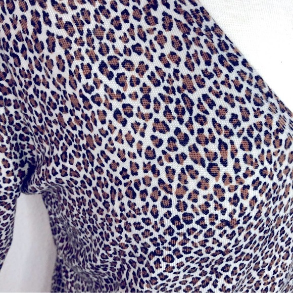 Banana Republic leopard animal print merino wool lightweight sweater medium - Picture 2 of 6